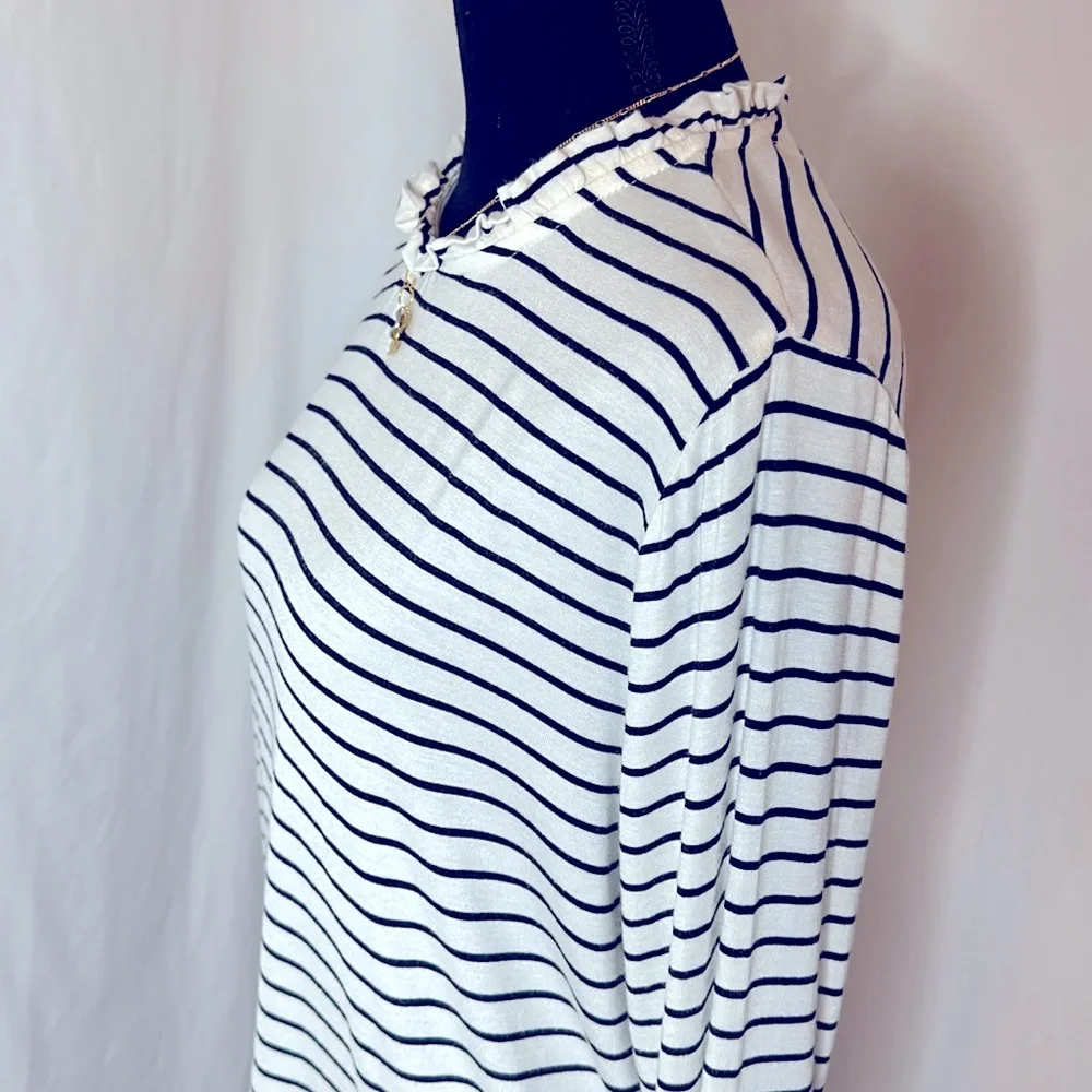 NWOT KAILEIGH long sleeve top‎ - black/white - Picture 2 of 5